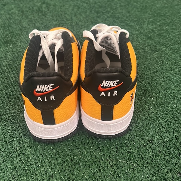 Nike Air Force 1 size 4.5y - Picture 4 of 10